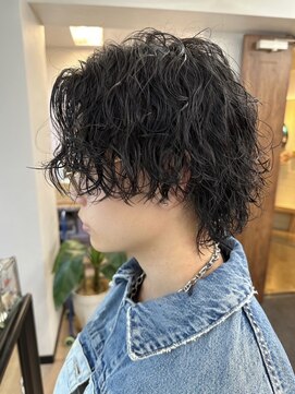 ウェイビーエフティフィフス 横浜西口(WAVEY ft.fifth) 横浜波巻きパーマシャドウパーマツイストスパイラルパーマ30代