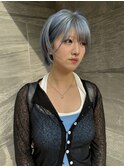 ホワイトカラー　マッシュショート　フェザー