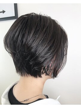 リアン(Lien) 絶壁の方必見!前下がりショート!ふんわり感アップで美シルエット