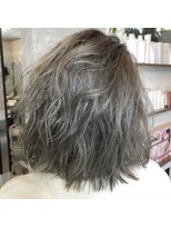 ブレイブ ヘアデザイン(BRaeVE hair design) シルバーアッシュ