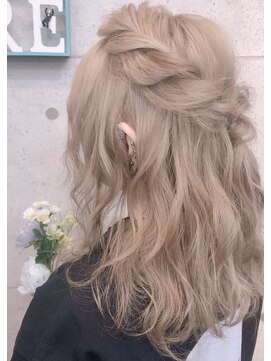 ルフレ 新宿歌舞伎町店(Reflet) ハーフアップ/ミルクティ/ハーフツイン/ハイトーン/ヘアアレンジ