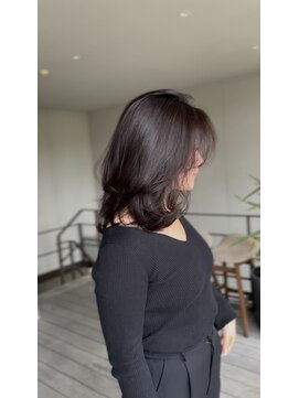 リバレッジ 広尾(Leverage) 海外ヘア大人レイヤーミディアムヘア【広尾/恵比寿】担当:柴崎