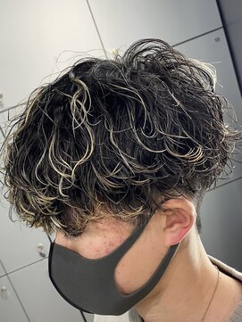 フィフス 渋谷(fifth) メンズマッシュ波巻きスパイラルパーマツイストスパイラルパーマ