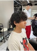 波巻きパーマ サーフカール ウルフパーマ メンズパーマ 眉毛