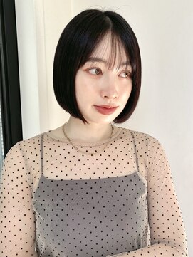 ローネス(LONESS) 大人ボブ　黒髪ボブ　シースルーバング