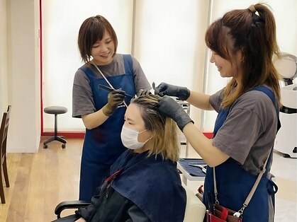 あっ!染めなくちゃ。 京成大久保店の写真