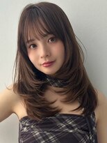 ヒュエ 表参道(Hue) ミディアムレイヤー/顔周りレイヤー/レイヤーカット._.