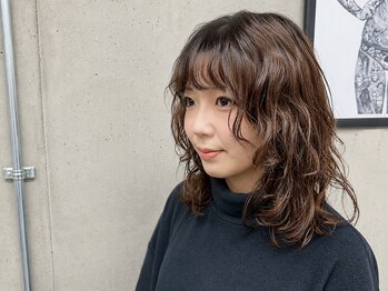 スクワッド(SQUAD)の写真/レイヤー/ウルフ×パーマが大人気!セットも簡単なので、忙しい朝でもおしゃれにキマります◎