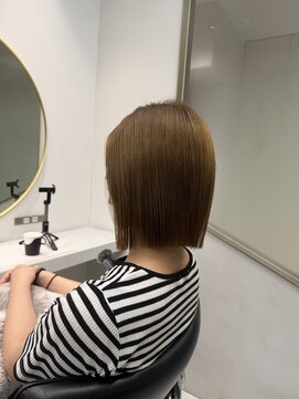 プラス(PLUS) 艶感ボブで綺麗なスタイルを