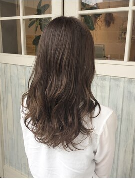 マスト ヘアー(must hair) 透明感カラーダブルカラーフォギーグレージュ×大人きれいロング