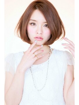 ティファ 栄(Tiffa) 大人かわいいエアリーショートボブ～ふわゆれショート～