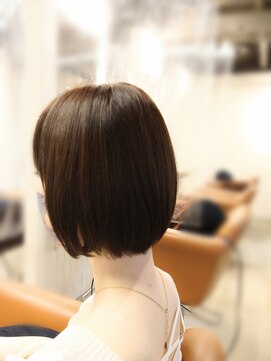 アンプリュス リアン(1+ Unplus lien) キレイめボブ×アッシュカラー/亀戸