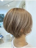 ショートボブ