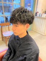 アンティコ(Antico)&nbsp;束感ツーブロックマッシュショートツイストスパイラルモテ髪流行