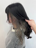 トウキョウヨシつね 御幸ヶ原店(TOKYO Yoshi)&nbsp;インナーカラーホワイトグレー/髪質改善