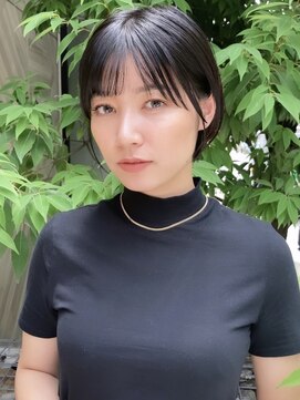 ビュー フクオカ(VIEW FUKUOKA) 美髪にオトナかわいいホワイトグレージュネビージュショートボブ