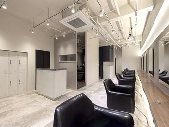 shell国分寺 白髪ぼかし/ハイライト/髪質改善/縮毛矯正/ショート【シェル】