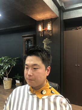 クラシコ(CLASSICO) 地肌が見えない刈り上げ