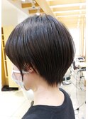 ショートボブ　スリーク