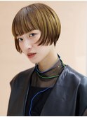 モードなショートボブ