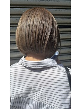 ココナ ヘア メゾンプリュス(cocona hair maison+) 透明感アッシュカラー