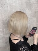 ハイトーンカラー/ゴールドアッシュ/ショートボブ