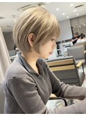 横顔美人ショート/縮毛矯正/白髪ぼかしハイライト