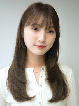 サーカス バイ ビュートリアム 青山(CIRCUS by BEAUTRIUM) 小顔ロングレイヤーシースルーバング青山表参道20代30代40代