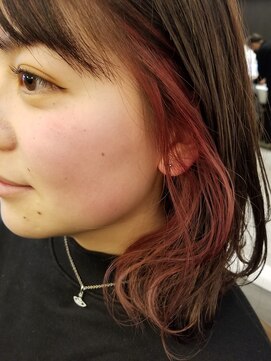 エース(ACE:Re) ボブ/インナカラー/パツボブ/ピンク/イヤリングカラー