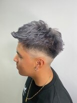 アオアクア 新越谷店(AO-AQUA)&nbsp;グレーカラー・ケアブリーチ・メンズハイトーン・爽やかヘア