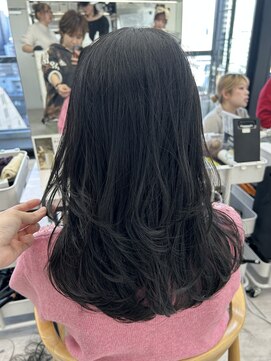 ビューナゴヤ 名駅(VIEW NAGOYA) レイヤーカット/ミディアムレイヤー/黒髪/前髪カット