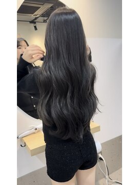 カラ フクオカ(Cara FUKUOKA) 【オリーブグレージュ&レイヤーカット】《福岡透明感カラー》