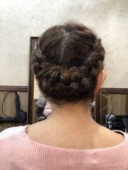 クラウン編み込み　【ヘアセット】