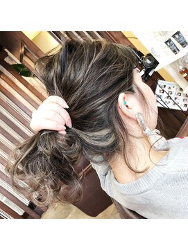 キー(kｅｙ) グレージュ