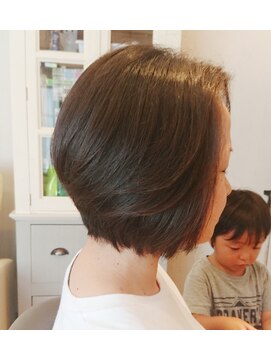 セレンディピティ 流山おおたかの森(Serendipity) 前下がりショートボブ