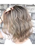 バレイヤージュ×外ハネボブ　アッシュカラー　店長　柿本