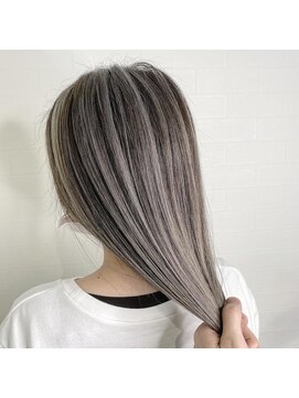 ユートピア(U topia) ホワイトアッシュ/シルバーカラー/ハイライト/バレイヤージュ