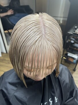 アルカナ 明治神宮前原宿(ARCANA) ホワイトベージュ　ナチュラルベージュ　ボブ　ケアブリーチ