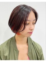 アンダーバーホワイト 西宮店(_WHITE) ナチュラルショートボブ　インナーカラー