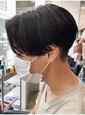 センターパートツイストスパイラルパーマツイストパーマ刈り上げ