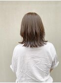 くびれスタイル×ベージュカラー