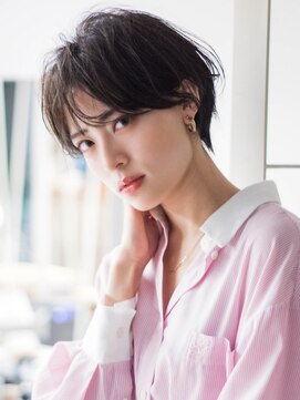 サーカス バイ ビュートリアム 青山(CIRCUS by BEAUTRIUM) マッシュショート20代30代40代大人可愛い暗髪うる艶髪青山表参道