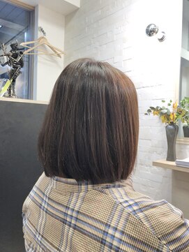 クレス 新宿御苑前(cresc) 艶髪ナチュラルストレートボブ
