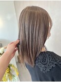 ミルクティーベージュ