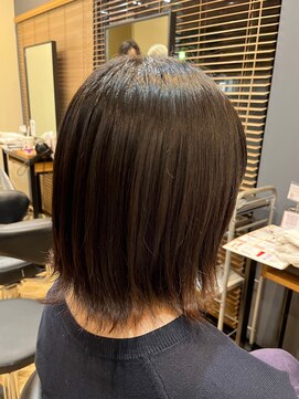 アルター(aL ter) 外ハネボブ［黒髪/グレーベージュ/前髪パーマ］