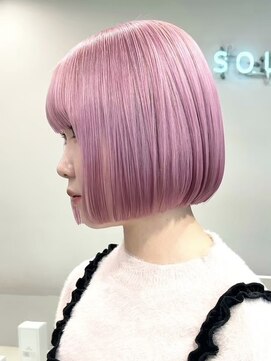 ソル ジングウマエ(SOL JINGUMAE) ダブルカラー外ハネボブインナーカラーハイライトケアブリーチ