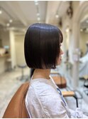 顎下1cm切りっぱなしボブ