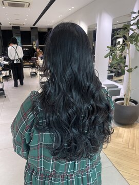 ステア ケース(stair case) 落とせる黒!?大人気コリアンブラックカラー