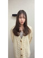 リングバイモアムー(Ring by Moremuu) レイヤーカット レイヤースタイル issy