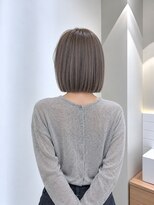 フォト 新宿三丁目(foto)&nbsp;髪質改善縮毛矯正地毛風ストレート切りっぱなしボブ